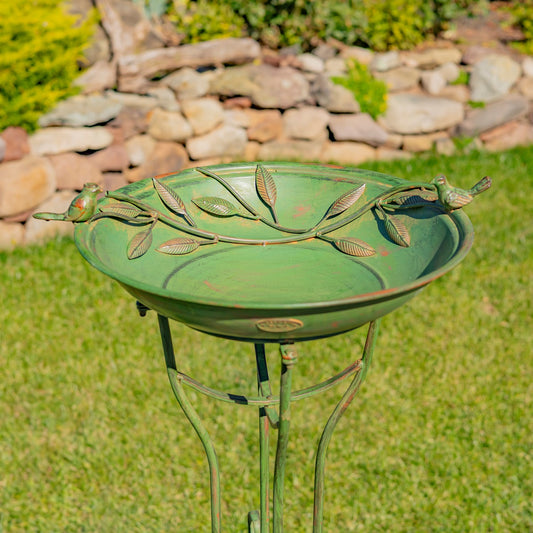 Two Birds Iron Birdbath with Verdi Green Finish